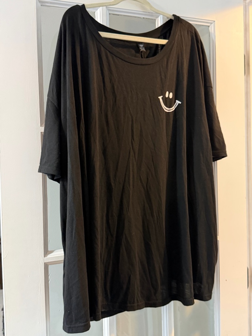 Black Graphic Smile Short-Sleeve Shirt